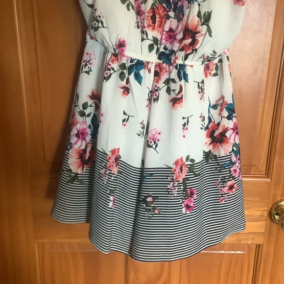 Romper - Picture 5 of 5